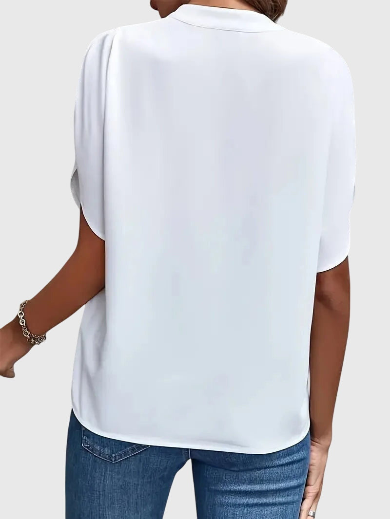 Chemise Marae douce et élégante à col en V