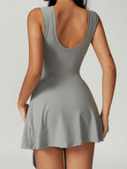 Robe de tennis à col montant Lemilla™